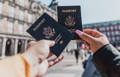 Passeport talent : titre de séjour pluriannuel pour les étrangers souhaitant travailler en France