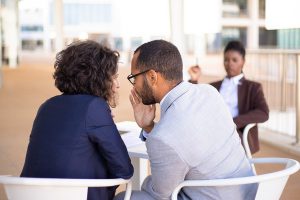 Harcèlement au travail par un collègue