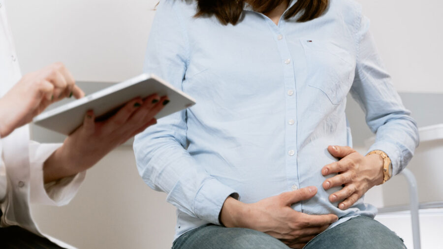 Quelles règles du Code du travail encadrent un arrêt maladie de la grossesse ?