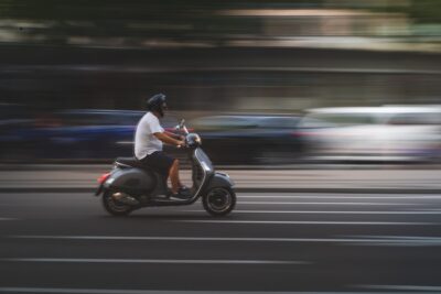 Conduire un scooter 50 : ce qu’il faut savoir