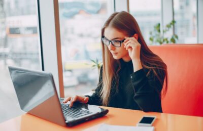 Comment développer efficacement sa clientèle en tant qu’avocat : 5 conseils pratiques à mettre en place