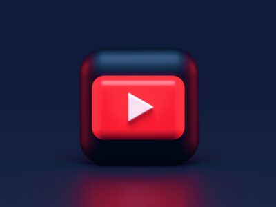 Avocats-Youtubeurs : quelles sont les nouvelles stars du droit en France ?