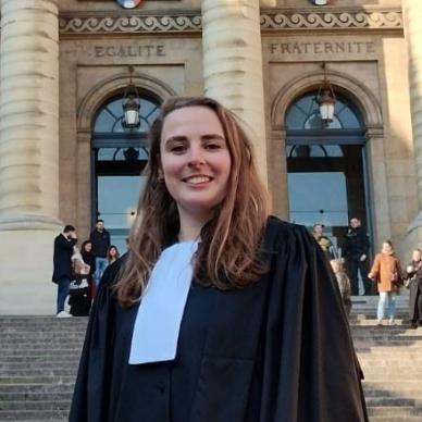 Maître Yris VERNIER  Paris 