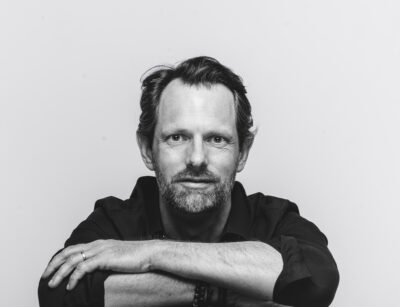 [Interview] Les 3 techniques scéniques que chaque avocat devrait maîtriser pour des plaidoiries percutantes