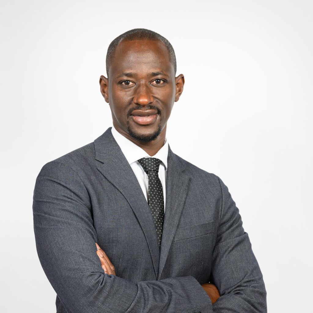 Maitre Maître Ismaila SALL Avocat Fréjus