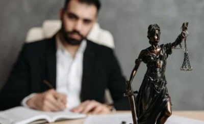 Comprendre les droits, obligations et enjeux des associés en cabinet d'avocats selon leur structure - photo 1
