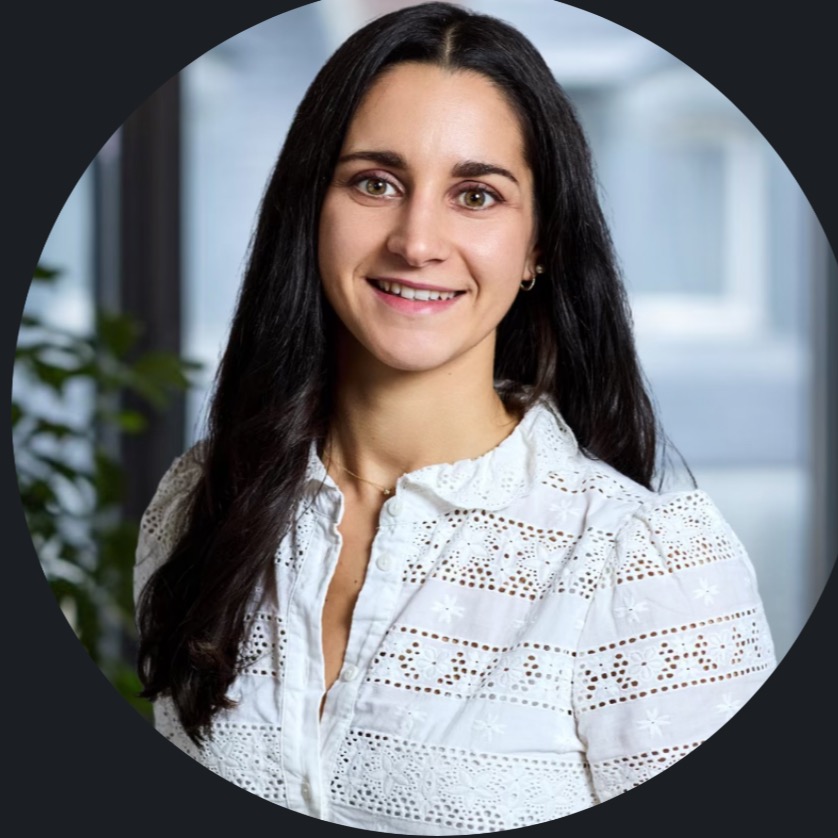 Maitre Maître julia PINTURIER Avocat Paris